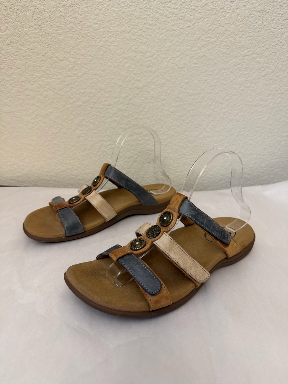 Taos Footwear Women’s Adj. Neutral Sandals Sz 10 - Picture 4 of 11
